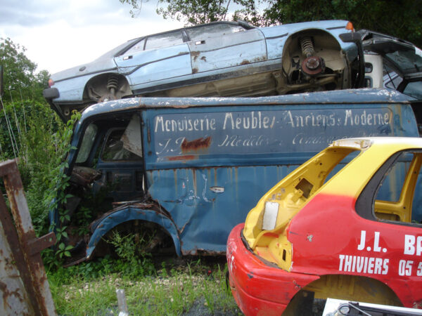 Autosloperij in de Dordogne Autosloperij in de Dordogne