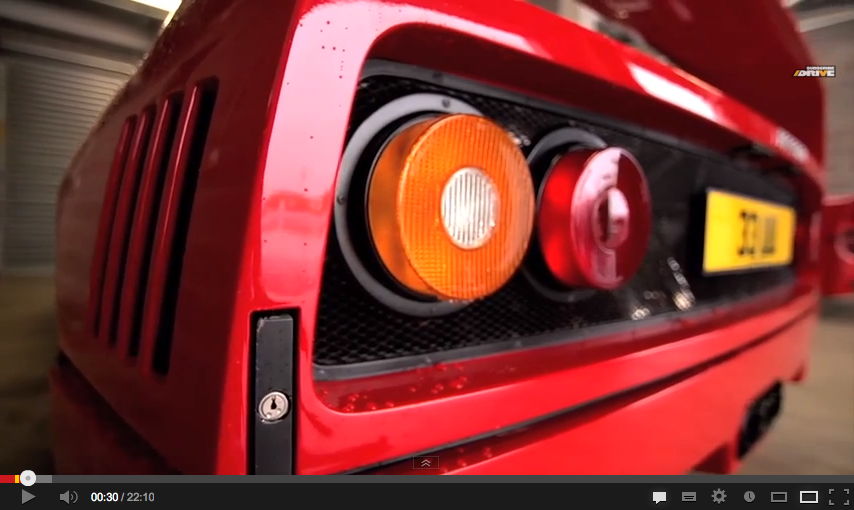 Chris Harris rijdt de Ferrari F40 en de F50. Hard! Chris Harris rijdt de Ferrari F40 en de F50. Hard!